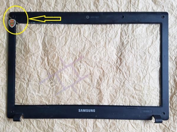 Рамка матриці Samsung NP-RV410